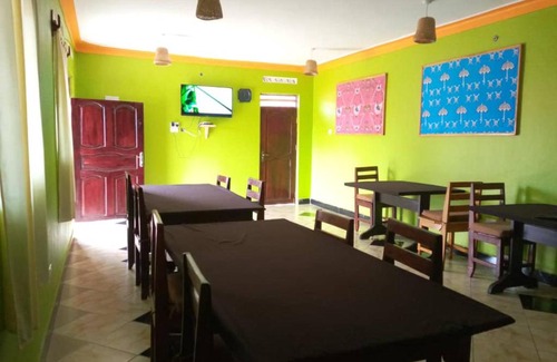Sipi Hotel | Sipi Traveller's Lodge