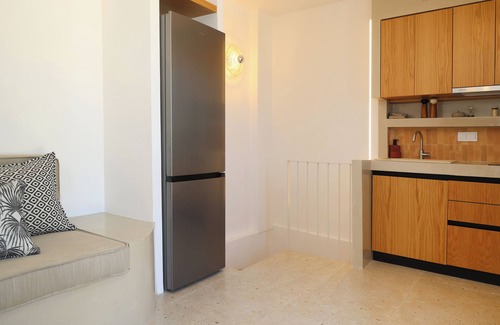 Ermoupoli House | Siroa View | Where Sea Meets Sky