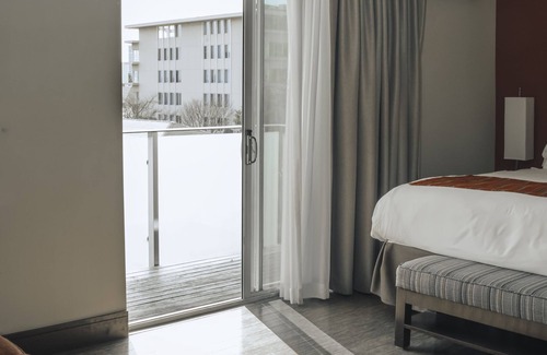 Beverly Hills Hotel | SIRTAJ - Beverly Hills