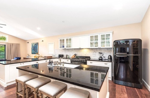 Pearl Beach House | Sister Bay by HolidayCo.