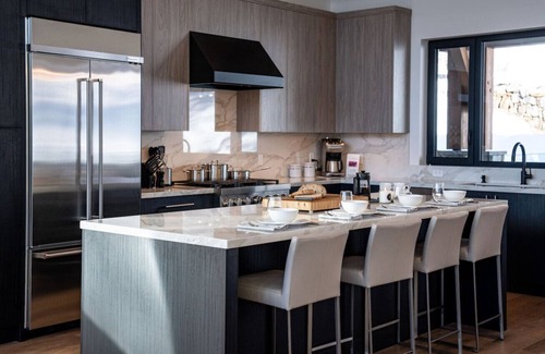 Revelstoke House | Sitka Spruce Mountain Chalet