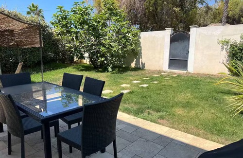 Six-Fours-les-Plages Villa | Six Fours le Brusc. Comfortable home