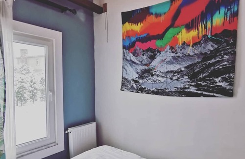 Kartepe House | Sizi Kartepe'nin en renkli evlerine , yorucu fazlalıklardan arınmaya bekliyoruz,