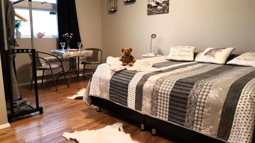 Selfoss House | Skálatjörn Guesthouse