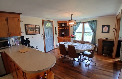 Ouaquaga House | Ska'no'ne -Peaceful Living 1-bedroom house with central HVAC & WiFi on 13+ acres