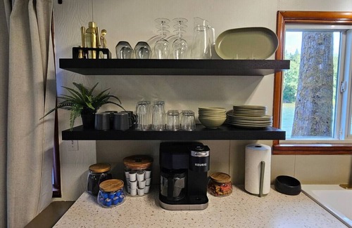 Marblemount House | Skagit Riverhouse Retreat- Dogs welcome