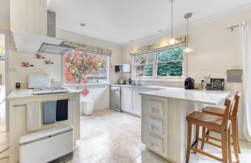 Leura Cottage | Skai Cottage- a Zen Retreat in Leura