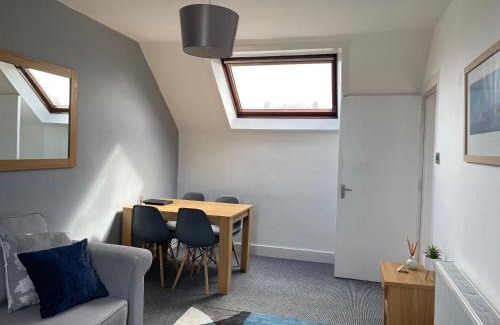 Lossiemouth Apartment | Skerry View - Overlooking the Moray Firth - close to Beaches, Harbour, Shops and Restaurants