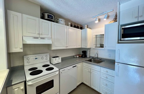 East Kootenay Condo | Ski, Bike, Golf, Repeat