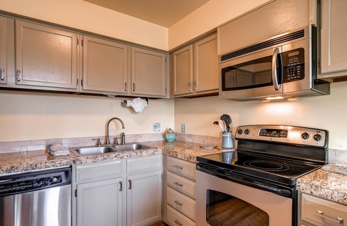 Breckenridge Condo | Ski Hill 32-Walk to Gondola & Main Street-Onsite Hot Tubs-Great Location!