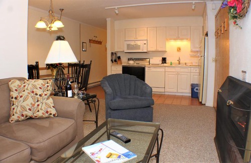 Central Vermont- Killington House | Ski home to this cozy one bedroom condo Whiffletree F5