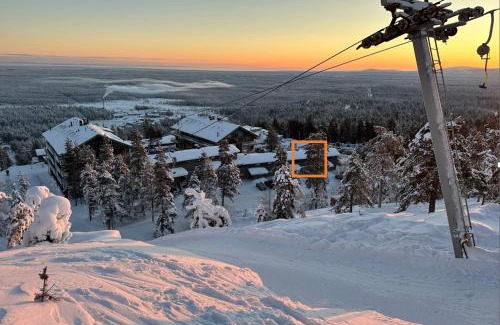Pyhatunturi Apartment | Ski-in and out apartment in the middle of ski slopes in Pyhä