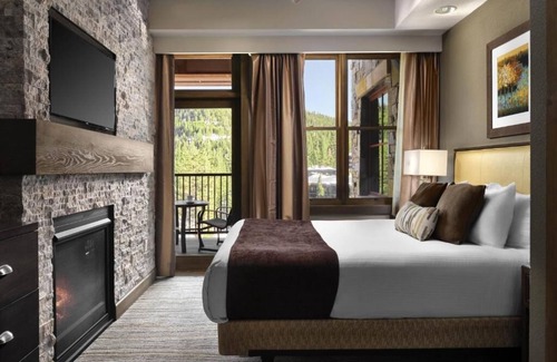 Truckee Resort | Ski In and Ski Out at Hyatt Northstar Lodge in Luxury 2 Bedroom Villa