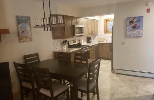 Central Vermont- Killington House | Ski In/Out Trailside Townhome