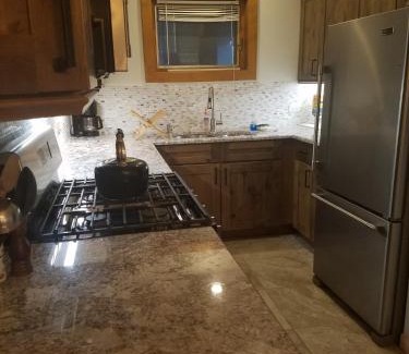 Central Vermont- Killington House | Ski In/Out Trailside Townhome