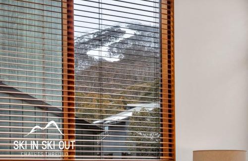 Thredbo Ski Chalet | Ski In Ski Out 14