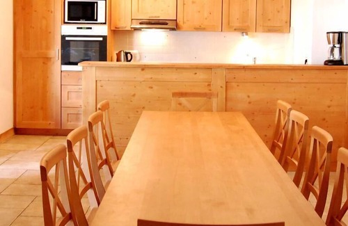 Les Bruyeres Apartment | Ski-in/ski-out & foot of the slopes, Ground floor, fitness, terrace, balcony, fireplace or stove, tv