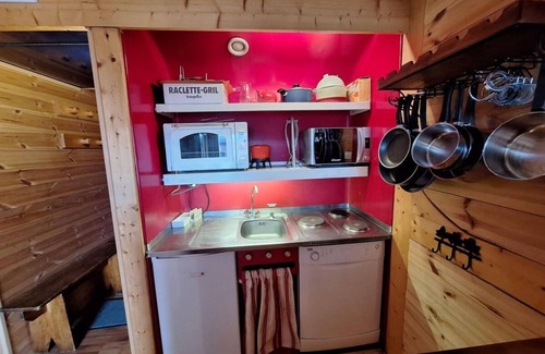 Arc-1800 Apartment | Ski-in/ski-out & foot of the slopes, 1st floor, balcony, tv, ski locker, 33m², Les Arcs