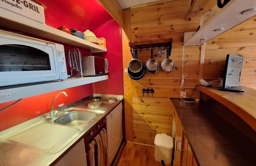 Arc-1800 Apartment | Ski-in/ski-out & foot of the slopes, 1st floor, balcony, tv, ski locker, 33m², Les Arcs