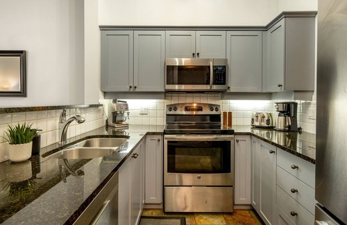 Upper Village House | Ski-In/Ski-Out | Mountain Views | Private Hot Tub | 2BR + Den | Managed by Aloha Whistler