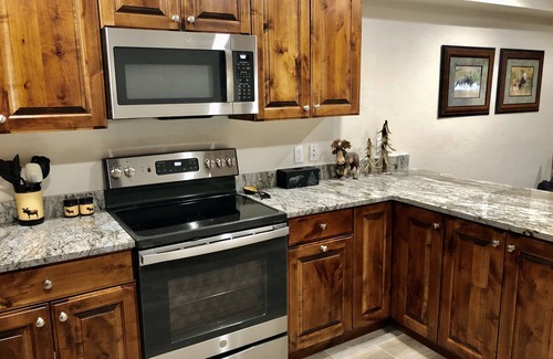 Peak 9 House | Ski In/Ski Out Peak 9 Townhouse; Newly Remodeled Sleeps 8