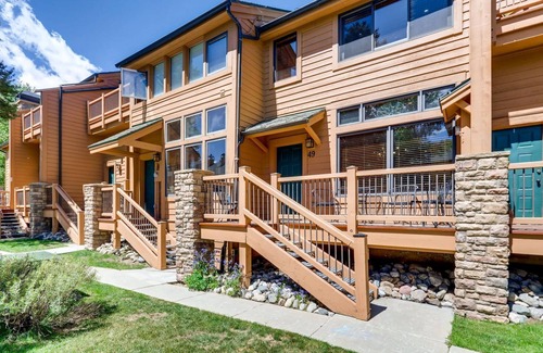 Peak 9 House | Ski In/Ski Out Peak 9 Townhouse; Newly Remodeled Sleeps 8