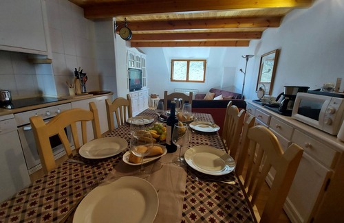 Candanchu Apartment | Ski-in/Ski-out Retreat: Cozy 3BR Condo with Parking at Candanchu Ski Resort