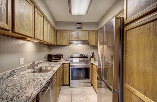 Breckenridge Condo | Ski in-Steps to the Gondola - Dtown location - Hot Tub and WiFi