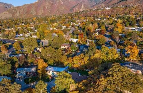 Olympus Cove Villa | Ski Lover's Paradise: 7BR Villa Near Top Resorts