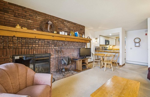 Killington Condo | Ski on/ski off, beautiful views, 2 bedroom condo, Sunrise C5