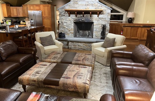 Central Vermont- Killington House | Ski-on Ski-off located on Bear Mountain @Killington