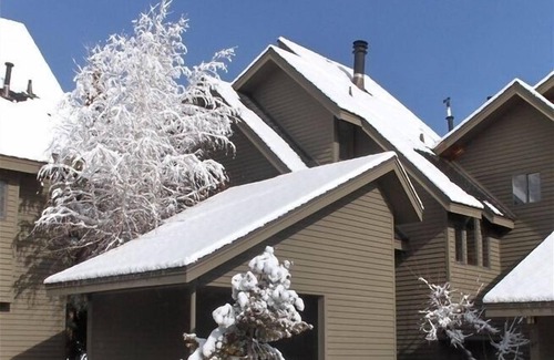Park City House | Ski the Canyons Village! Majestic Mountain Views! Free door-to-ski shuttle!