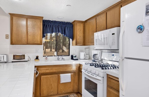 Summit Estates House | Ski Time Getaway Resort Basecamp Townhouse Retreat