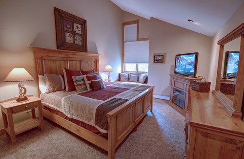 Keystone Hotel | Ski Tip Ranch 8712