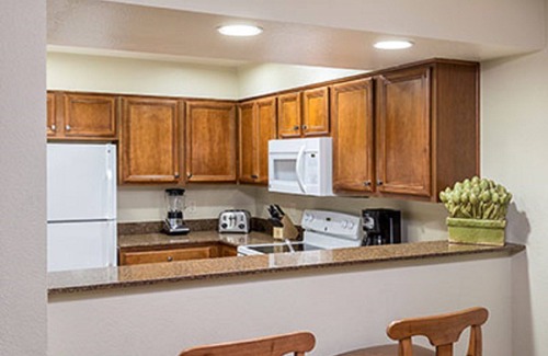 Round Hill Village Resort | Ski, water ski, mountain biking, jeep adventures and much more!