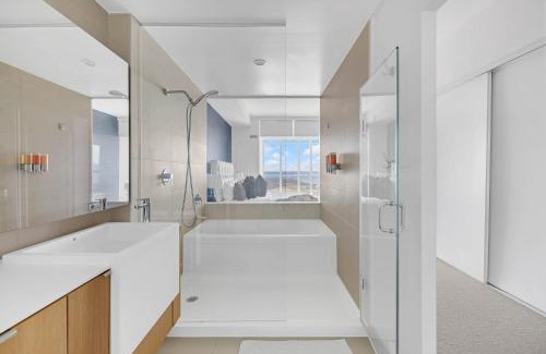 CityPlace Apartment | Sky-High Penthouse Breathtaking City Views