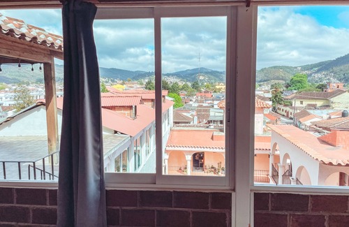 De La Merced Apartment | SKY VIEW CENTER | fast wifi - best view