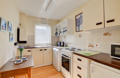 Swanage Apartment | Skycove - Two Bedroom Apartment, Sleeps 4