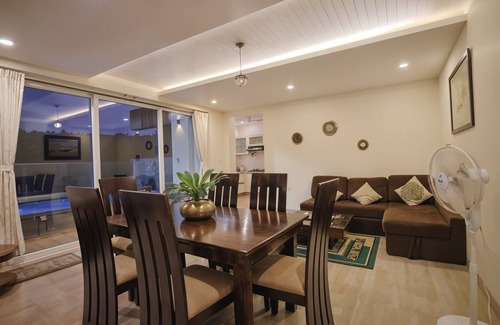 Candolim Apartment | Skyline Serenity Villa – 3BR w Private Pool in Candolim by Homeyhuts