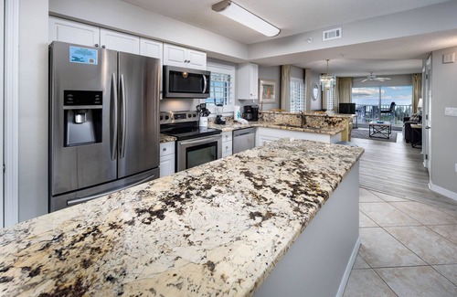 Fort Walton Beach Condo | SL 101: Sugary Sands - Your 2nd story Corner Oceanfront Escape Awaits You!