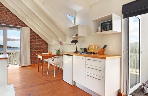 Capri Apartment | Slangkop Views