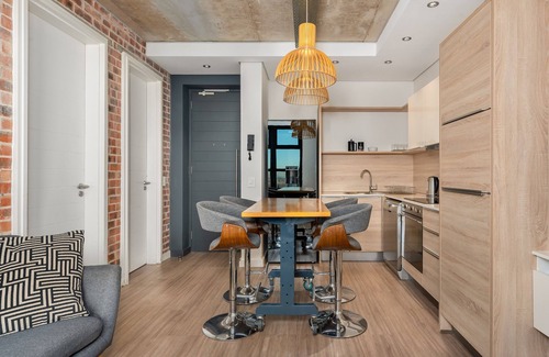 Century City Apartment | Sleek 2 Bedroom Matrix Apartment