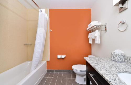 Indianapolis Hotel | Sleep Inn & Suites And Conference Center Downtown