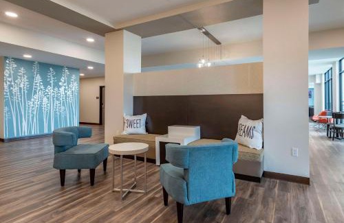 Franklin Hotel | Sleep Inn & Suites Milwaukee-Franklin