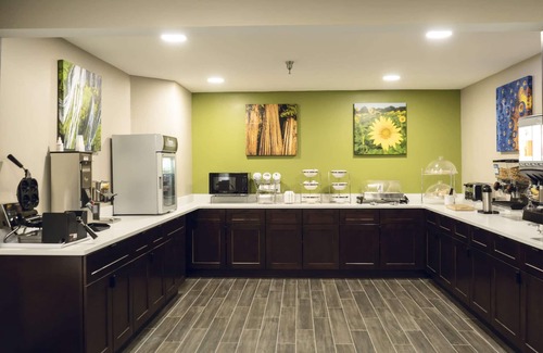 East Omaha Hotel | Sleep Inn & Suites Omaha Airport