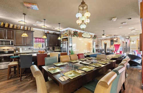 Groveland House | Sleep Up To 54 on 10 Private Acres Of Fun