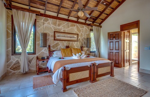Good Living Camp Resort | Sleeping Giant Rainforest Lodge