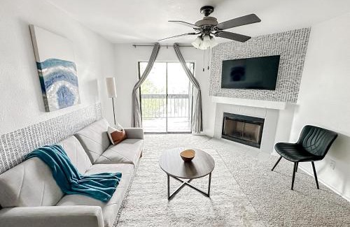 Windsor Park Apartment | Sleepover 1BD 1BA Austin TX Apartments