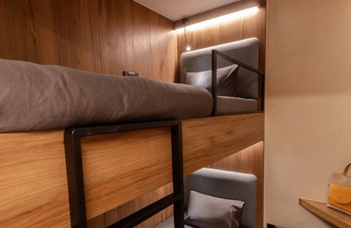 Callao Hotel | Sleepover - Lima Airport, the only in-terminal sleep pods