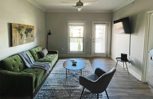 Ferndale Apartment | Sleepover: Vibrant 1BD/1BA + Gym - Little Rock